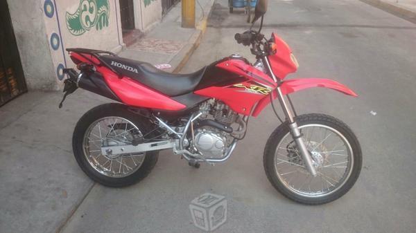 Excelente honda bros xr -12