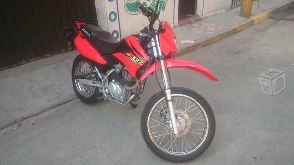 Excelente honda bros xr -12