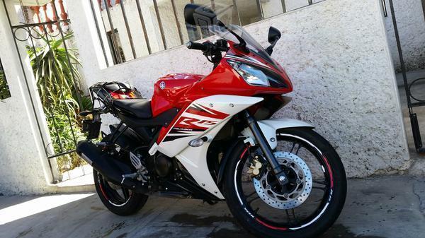 VoC Yamaha R15 Roja Blanco Impecable -15