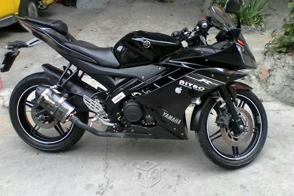 Yamaha R15 como nueva -13