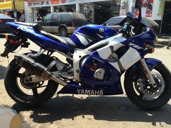 YAMAHA R6 YZF -02