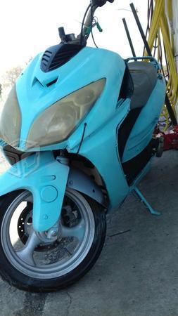 Italika 150 cc azul chicle -06