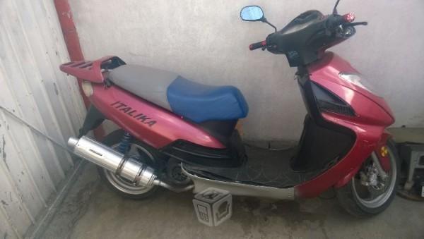 Moto italika 150 -11