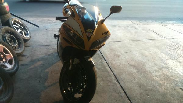 Yamaha r1 -06