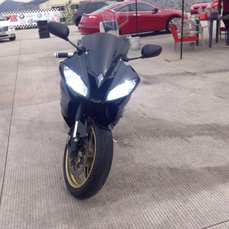 Yamaha r-6 excelentes condiciones -09