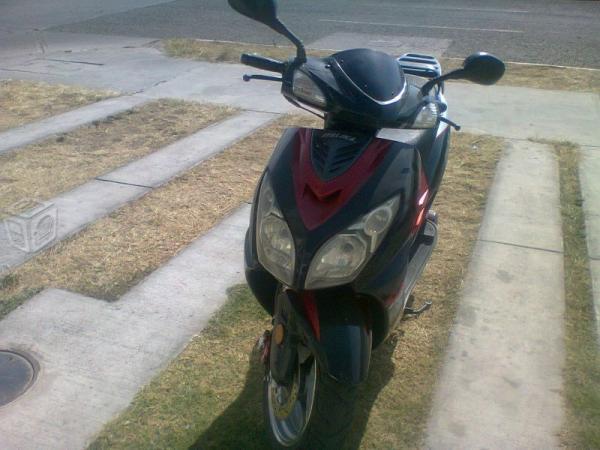 Moto italika 150cc excelente -14