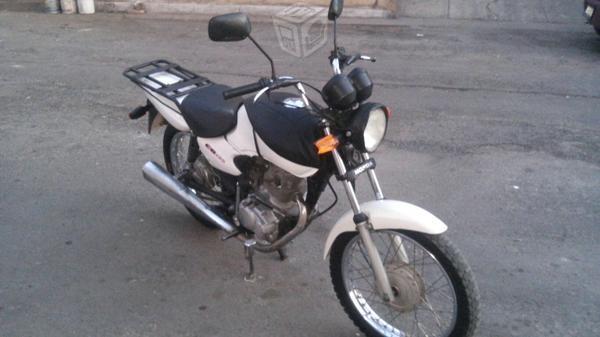 Honda Cargo 125 brazileña -10