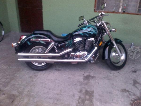 Honda Shadow Sabre 1100 -02