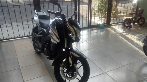 Pulsar 200ns como nueva -14