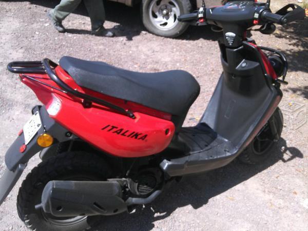 Italika scooter ws ,150cc como.nueva -13