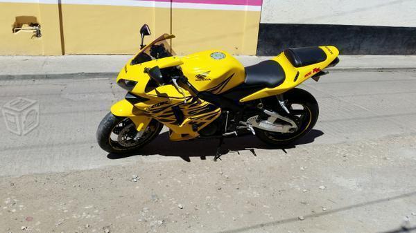 Honda cbr 600rr -03