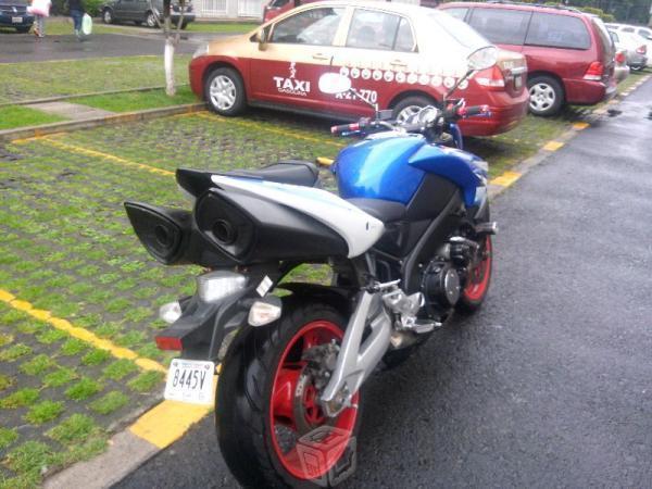 SUZUKI B KING 1300cc. NACIONA EMPLACADA AL 100 P/C -08