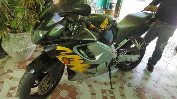 Honda f4 cbr 600cc x auto -99