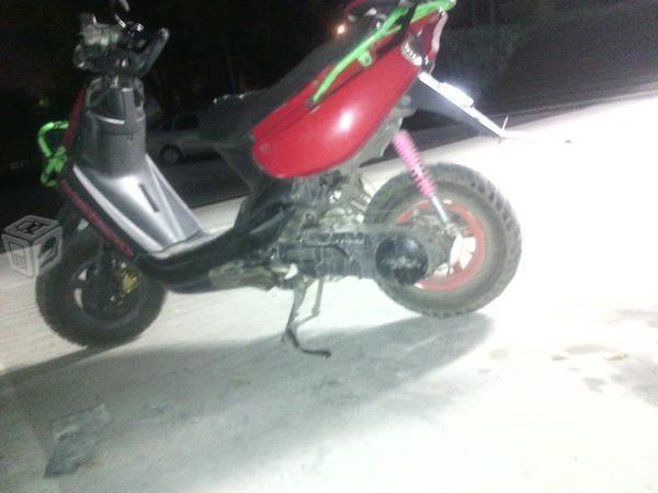 Moto ws roja