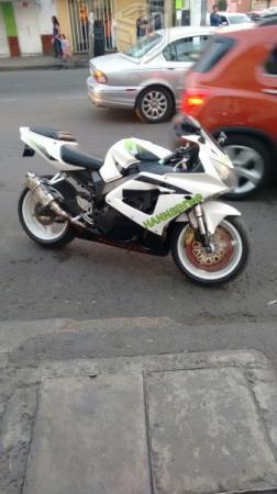 Honda cbr 929 -02