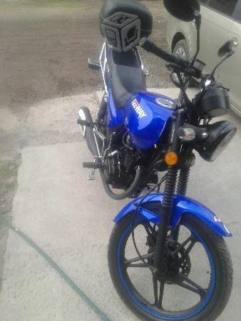 Moto KEEWAY 125CC -15