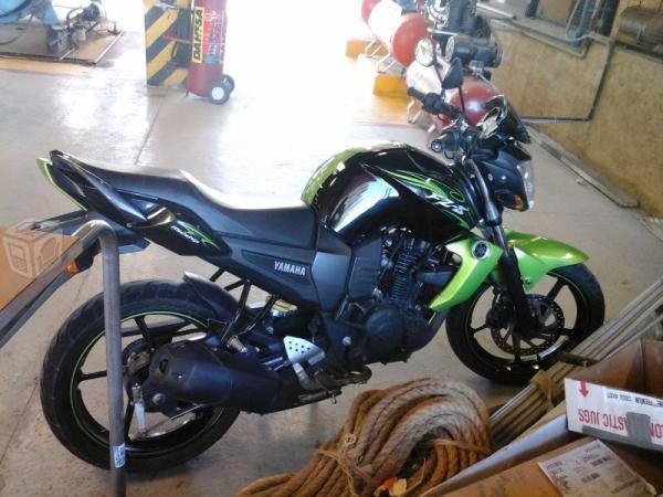 Yamaha FZs en buenas condiciones -13