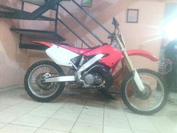 Honda cr 250 r tratar -01