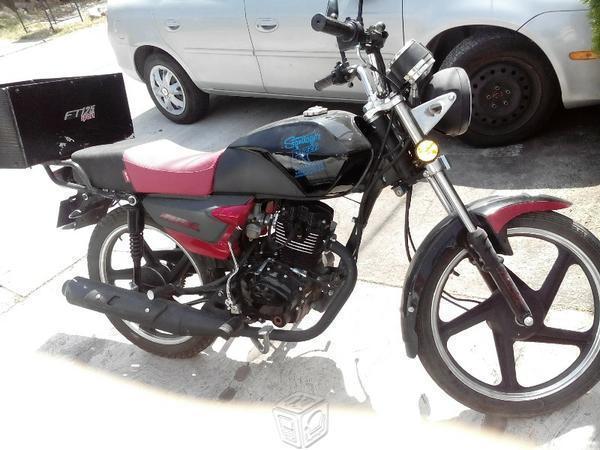 Bonita moto -14