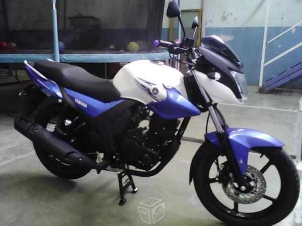 Yamaha semi-nueva sz-rr 2.0 -16