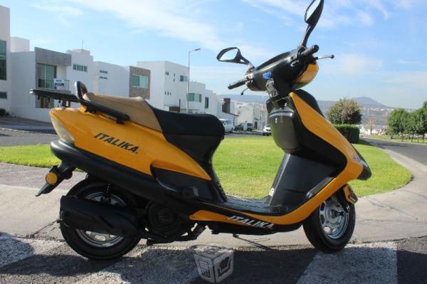 Italika 125 cc como nueva excelente estado -10