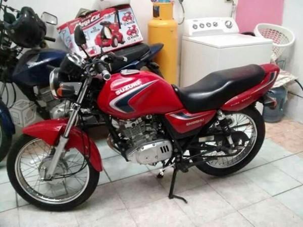 Moto suzuki -09