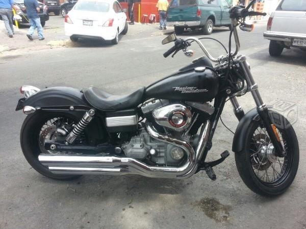 Harley 1600 x moto menor -09