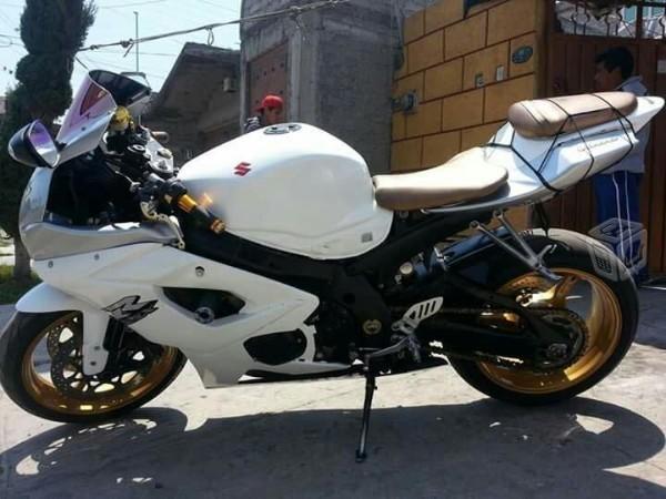 Excelente moto -06