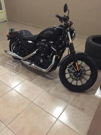 Harley Davidson 883