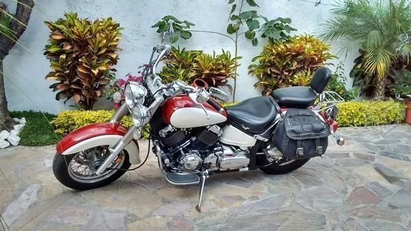 Hermosa moto Yamaha Classic posible cambió -01