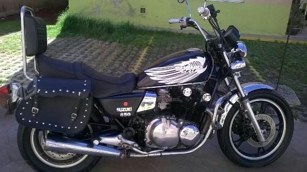 Suzuki 850 -83