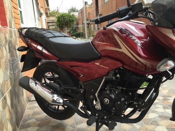 Excelente Motocicleta BAJAJ Discover 150S -16