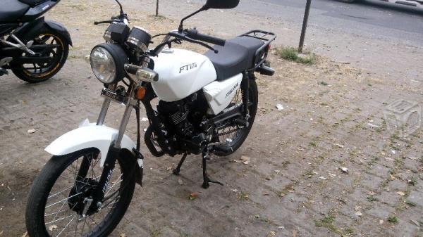 italika ft125 blanca -14