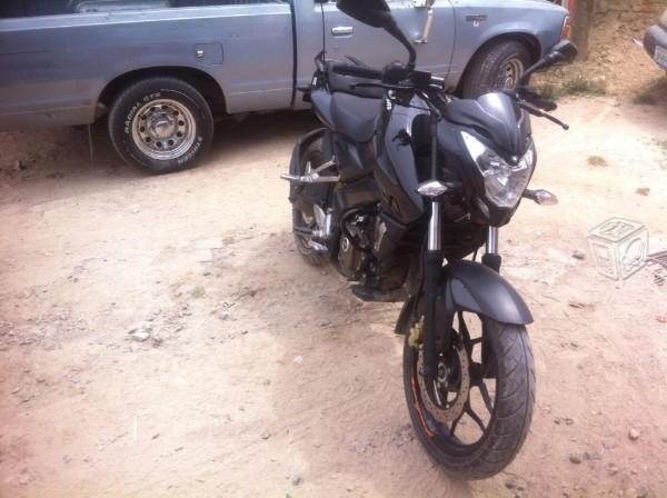 Pulsar 200ns como nueva -15