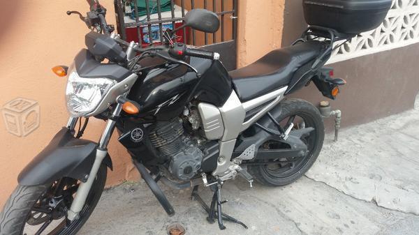 Motocicleta fz