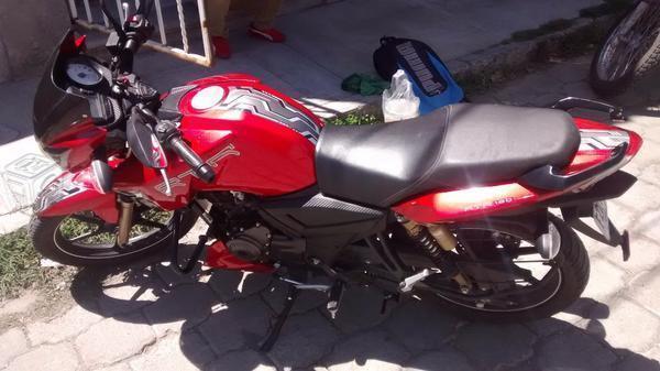 Salus. Motocicleta TVS RTR180 -14