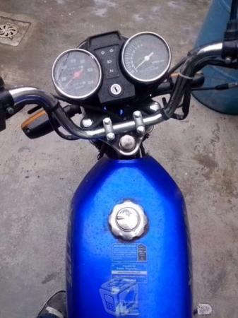 Xft 125 moto italika -13