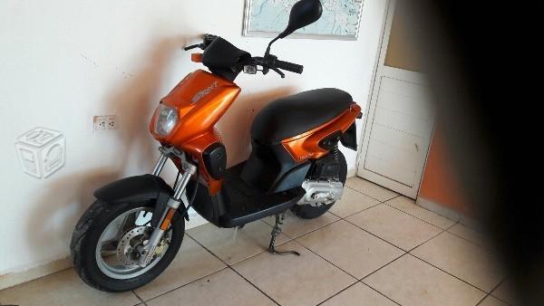 Vendo Motoneta -03