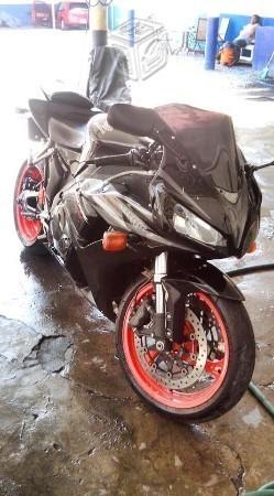 Vendo moto de pista -07