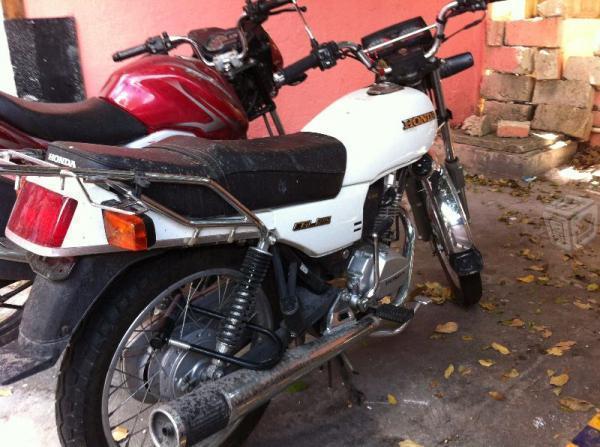 Moto honda CGL 125 -15