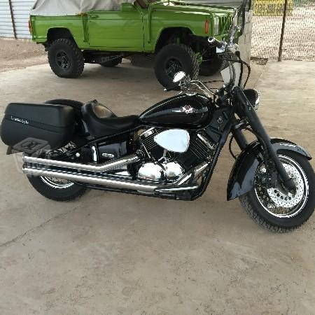 Yamaha Vstar 1100 -00