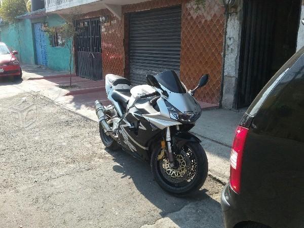 Honda cbr 954rr excelentes condiciones -02