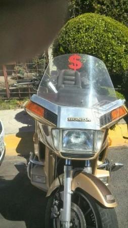 Motocicleta Todo un Clasico -85