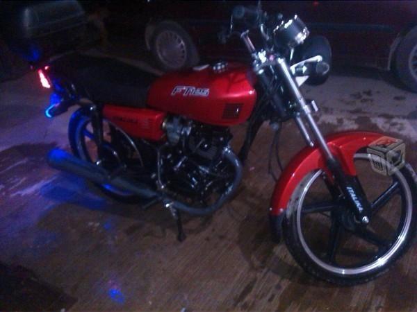 Moto itálica 125 -14