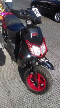 Excelente Motoneta Ws175 Roja Negro Trabaja al 100 -12