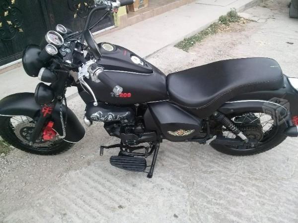 Italika chopper TC200 200cc en muy buen estado