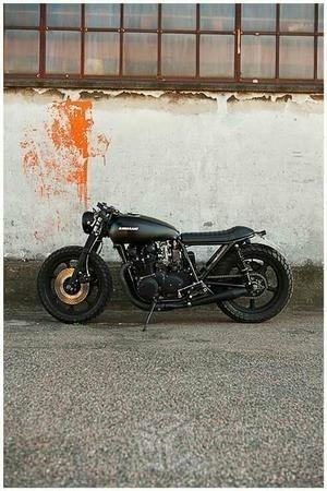 Kawasaki Cafe Racer -79