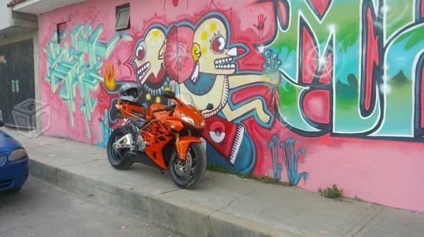 Honda cbr rr600 -05