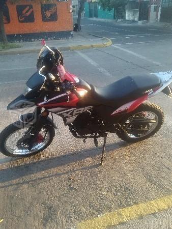 Vendo. o cambio Moto MB 250 -15