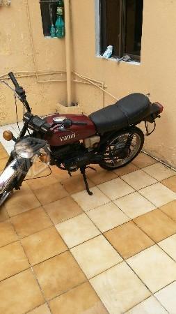 Motocicleta 100 -95